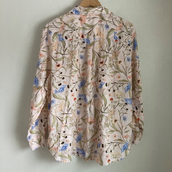 H&M women’s floral linen blend button up shirt - Picture 4 of 7